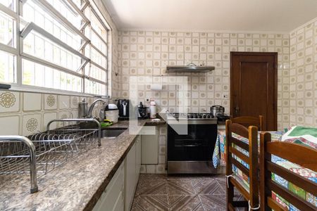 Casa à venda com 180m², 3 quartos e 2 vagasCozinha