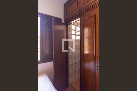 Casa à venda com 180m², 3 quartos e 2 vagasBanheiro da Suíte 2