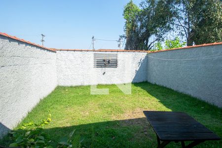 Casa de condomínio para alugar com 86m², 2 quartos e 1 vagaQuintal