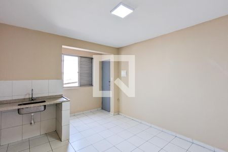Kitnet de casa para alugar com 1 quarto, 20m² em Taboão, São Bernardo do Campo
