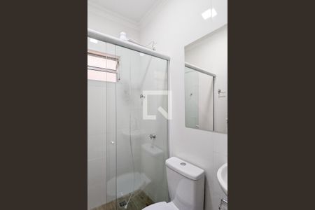 Banheiro de casa para alugar com 1 quarto, 20m² em Taboão, São Bernardo do Campo