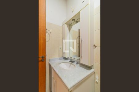 Casa de condomínio à venda com 140m², 3 quartos e 2 vagas Casa de condomínio à venda com 140m², 3 quartos e 2 vagasBanheiro do Quarto 3