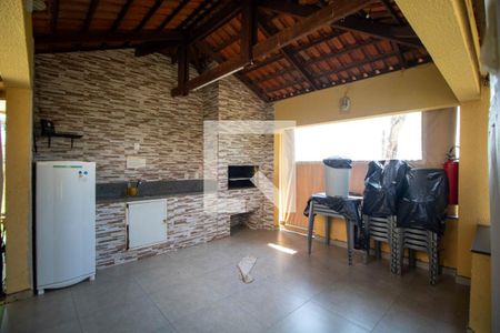 Apartamento à venda com 44m², 2 quartos e 1 vaga Apartamento à venda com 44m², 2 quartos e 1 vagaÁrea comum - Churrasqueira