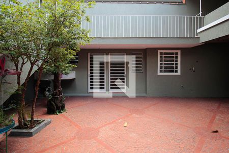 Casa à venda com 289m², 5 quartos e 7 vagasQuintal