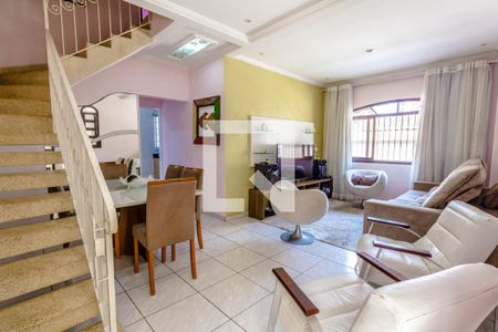 Sala de casa de condomínio para alugar com 3 quartos, 109m² em Guilhermina, Praia Grande