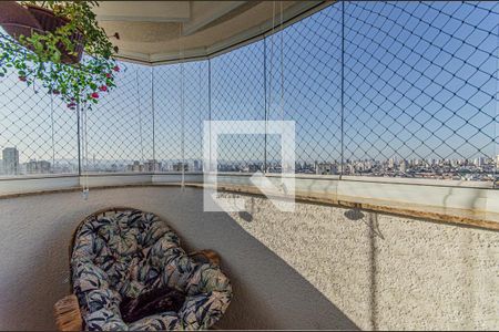 Apartamento à venda com 141m², 3 quartos e 4 vagasVaranda