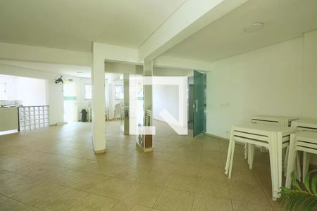 Apartamento para alugar com 83m², 2 quartos e 3 vagas Apartamento para alugar com 83m², 2 quartos e 3 vagasÁrea comum - Salão de festas