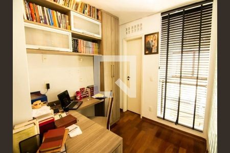 Apartamento à venda com 214m², 4 quartos e 4 vagasFoto 32