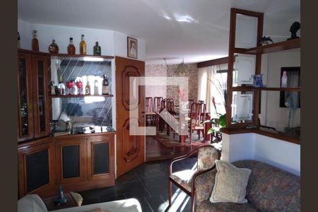 Apartamento à venda com 160m², 3 quartos e 3 vagasFoto 01