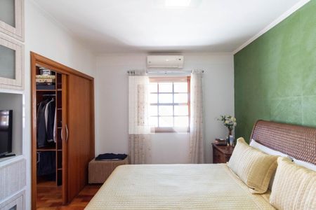 Casa à venda com 120m², 2 quartos e 2 vagas Casa à venda com 120m², 2 quartos e 2 vagasQuarto Suíte 2