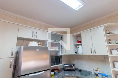 Casa à venda com 120m², 2 quartos e 2 vagas Casa à venda com 120m², 2 quartos e 2 vagasCozinha - Armários