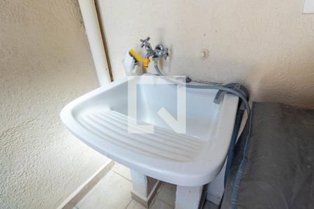 Casa à venda com 120m², 2 quartos e 2 vagas Casa à venda com 120m², 2 quartos e 2 vagasLavanderia