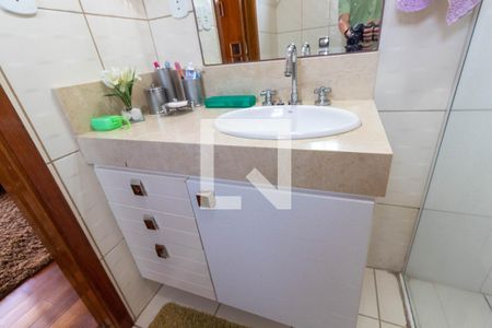 Casa à venda com 120m², 2 quartos e 2 vagas Casa à venda com 120m², 2 quartos e 2 vagasBanheiro da Suíte 2