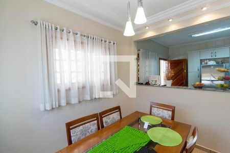 Casa à venda com 120m², 2 quartos e 2 vagas Casa à venda com 120m², 2 quartos e 2 vagasCopa