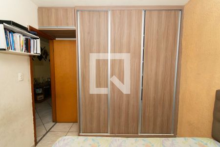 Quarto 1 de apartamento à venda com 2 quartos, 53m² em Novo Riacho, Contagem