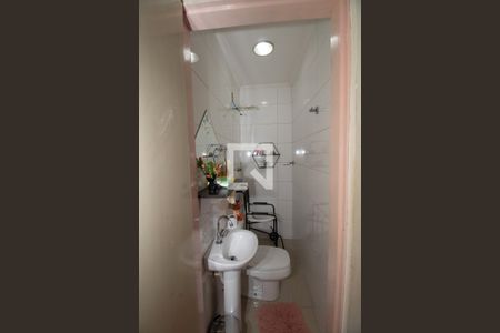 Casa à venda com 303m², 4 quartos e 1 vagaBanheiro Social 2