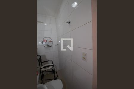 Casa à venda com 303m², 4 quartos e 1 vagaBanheiro Social 2