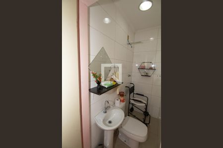 Casa à venda com 303m², 4 quartos e 1 vagaBanheiro Social 2