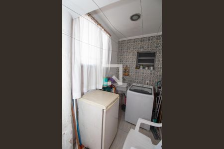 Casa à venda com 303m², 4 quartos e 1 vagaÁrea de Serviço