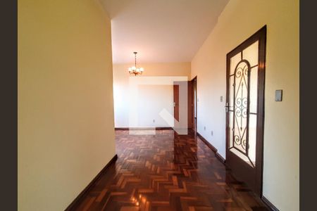 Sala de casa à venda com 6 quartos, 356m² em Concórdia, Belo Horizonte