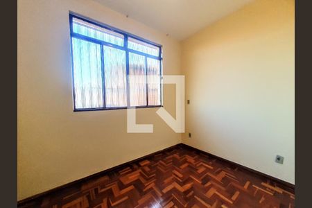 Quarto 2 de casa à venda com 6 quartos, 356m² em Concórdia, Belo Horizonte