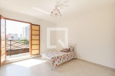 Casa à venda com 3 quartos, 250m² em Jardim Luanda, São Paulo