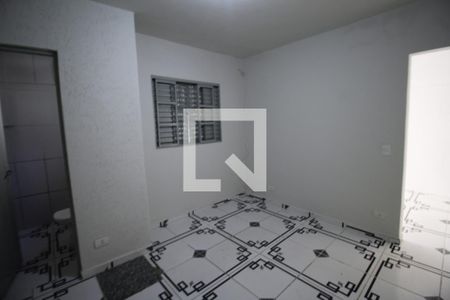 Quarto de casa para alugar com 1 quarto, 35m² em Jardim Arpoador, São Paulo