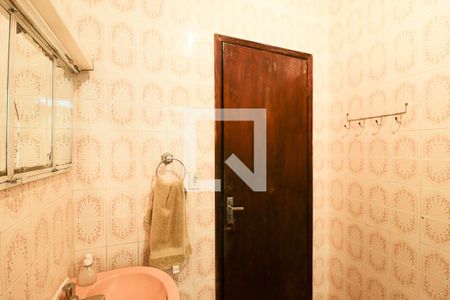 Casa à venda com 100m², 2 quartos e 2 vagasBanheiro 2