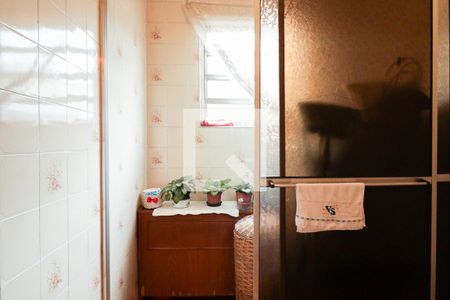 Casa à venda com 100m², 2 quartos e 2 vagasBanheiro 1