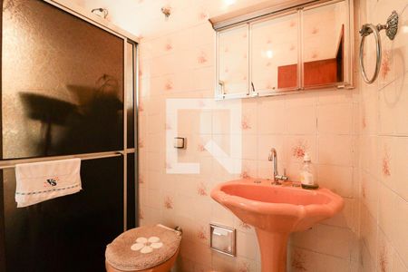 Casa à venda com 100m², 2 quartos e 2 vagasBanheiro 1