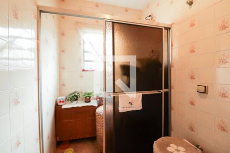 Casa à venda com 100m², 2 quartos e 2 vagasBanheiro 1