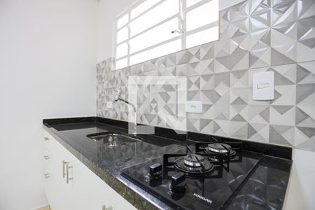 Sala / Cozinha - detalhes de kitnet/studio para alugar com 1 quarto, 35m² em Parque São George, Cotia