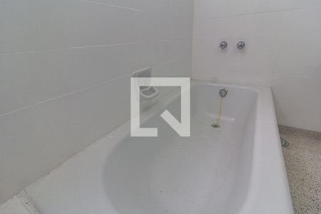 Apartamento para alugar com 128m², 3 quartos e 1 vaga Apartamento para alugar com 128m², 3 quartos e 1 vagaBanheiro