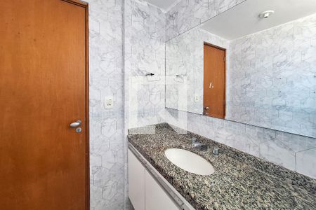 Apartamento à venda com 160m², 2 quartos e 2 vagasBanheiro da Suíte