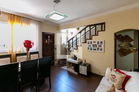 Sala de casa à venda com 3 quartos, 86m² em Padre Eustáquio, Belo Horizonte