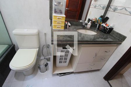 Banheiro da Suíte de casa de condomínio para alugar com 4 quartos, 261m² em Cachambi, Rio de Janeiro