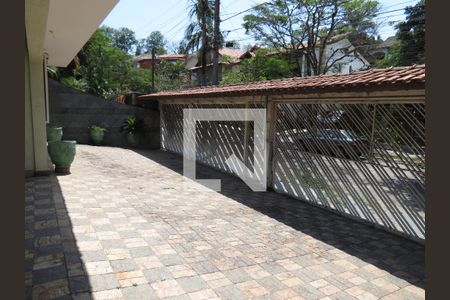 Casa à venda com 473m², 4 quartos e 8 vagasGaragem