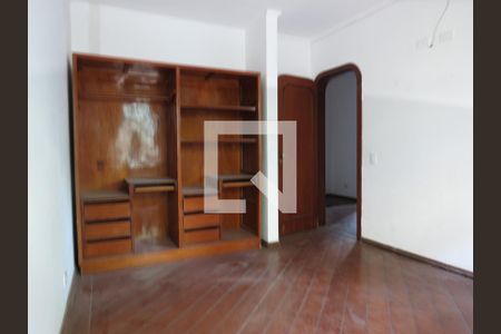 Casa à venda com 473m², 4 quartos e 8 vagasQuarto 3