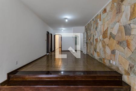 Sala de Estar de casa para alugar com 3 quartos, 360m² em Vila Oliveira, Mogi das Cruzes