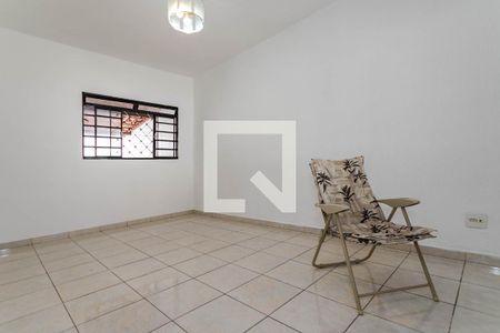 Sala de casa para alugar com 2 quartos, 300m² em Vila Oliveira, Mogi das Cruzes