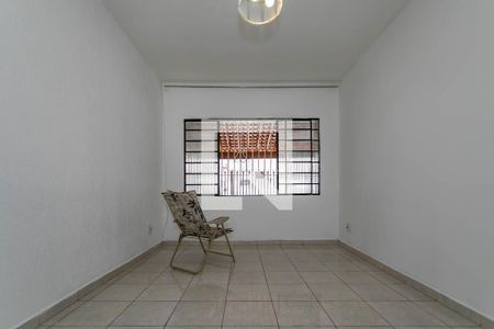 Sala de casa para alugar com 2 quartos, 300m² em Vila Oliveira, Mogi das Cruzes