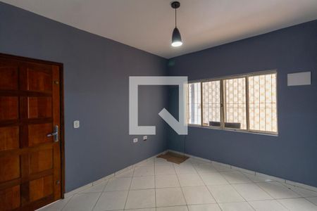 Sala de casa à venda com 2 quartos, 144m² em Jardim Três Marias, São Paulo