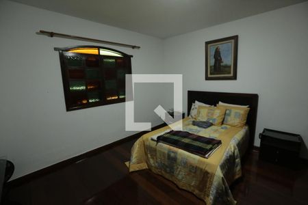 Casa à venda com 200m², 3 quartos e 2 vagasQuarto 3 - Suíte