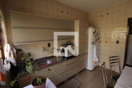 Casa à venda com 200m², 3 quartos e 2 vagasCozinha