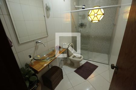 Casa à venda com 200m², 3 quartos e 2 vagasBanheiro Social