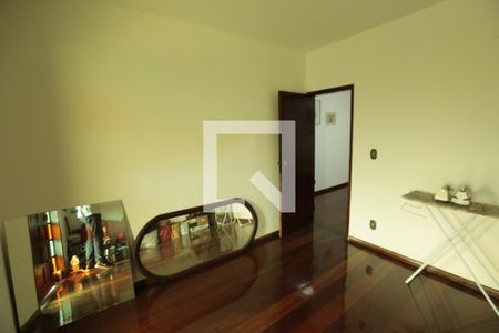 Casa à venda com 200m², 3 quartos e 2 vagassala 3