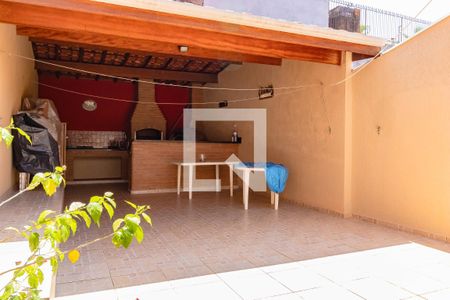 Casa à venda com 249m², 3 quartos e 4 vagas Casa à venda com 249m², 3 quartos e 4 vagasÁrea Externa