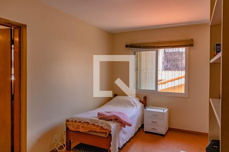 Casa à venda com 249m², 3 quartos e 4 vagas Casa à venda com 249m², 3 quartos e 4 vagasQuarto 2