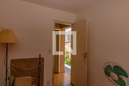 Casa à venda com 249m², 3 quartos e 4 vagas Casa à venda com 249m², 3 quartos e 4 vagasQuarto de Serviço