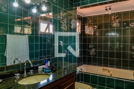 Casa à venda com 249m², 3 quartos e 4 vagas Casa à venda com 249m², 3 quartos e 4 vagasBanheiro